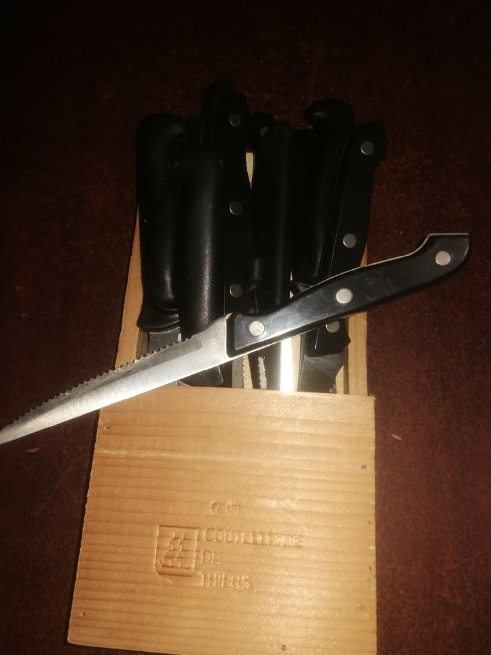 12 couteaux &agrave; steak Electroménager