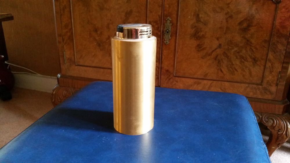 Briquet de table metal d&eacute;poli dor&eacute; Décoration