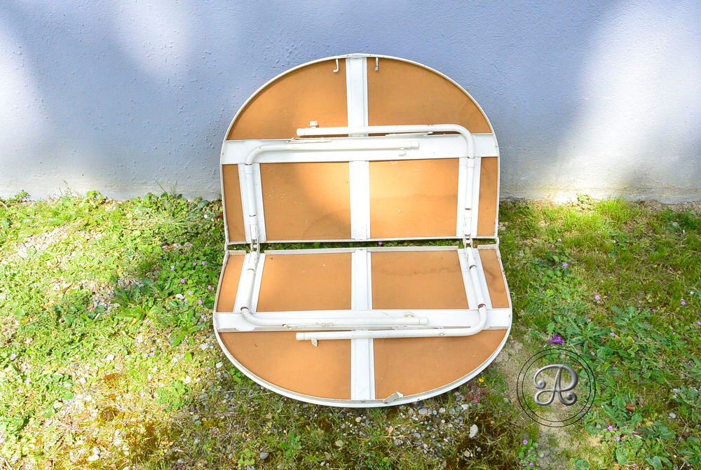 Table camping. Bricolage