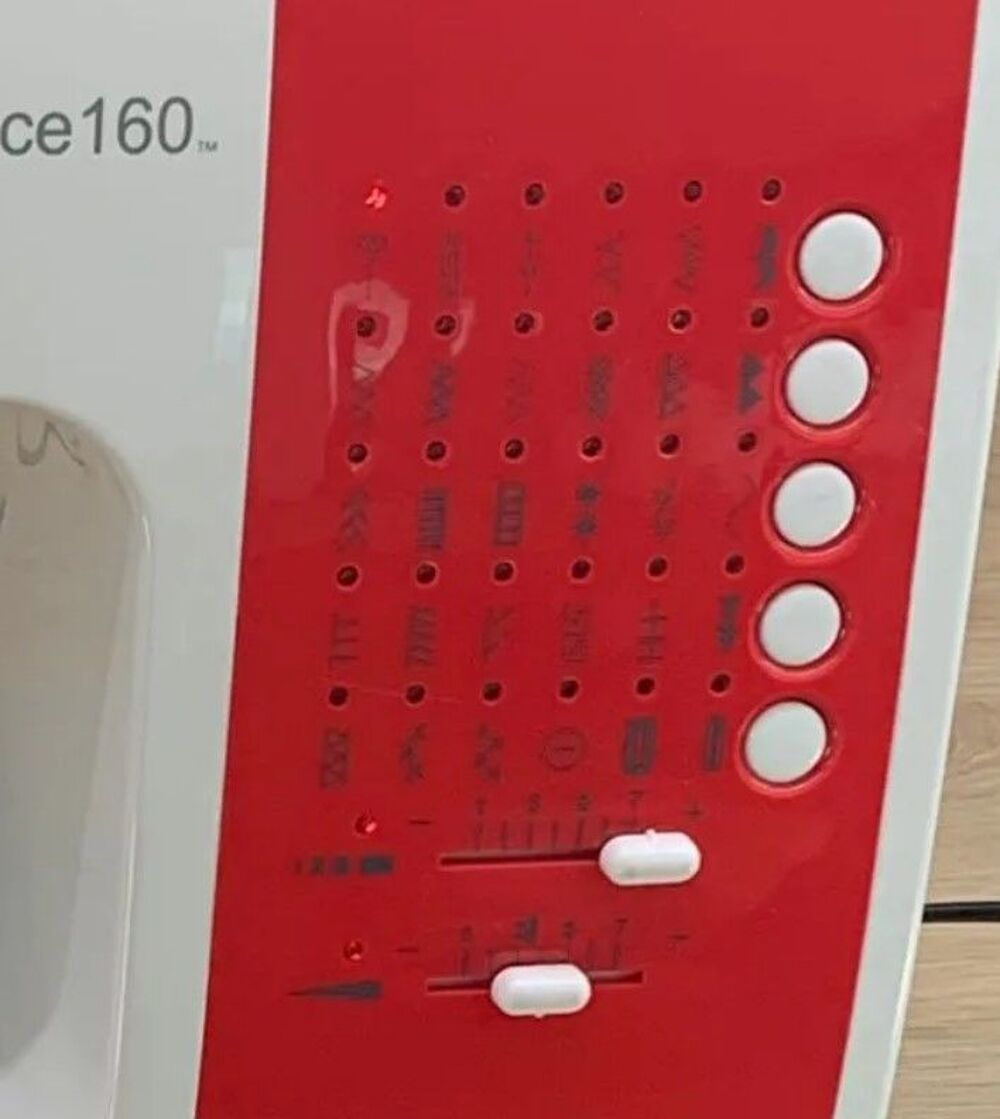 Machine &agrave; coudre &eacute;lectronique Singer - Exp&eacute;rience 160 Electroménager