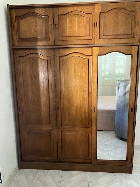 Armoire ancienne 80 Nice (06)