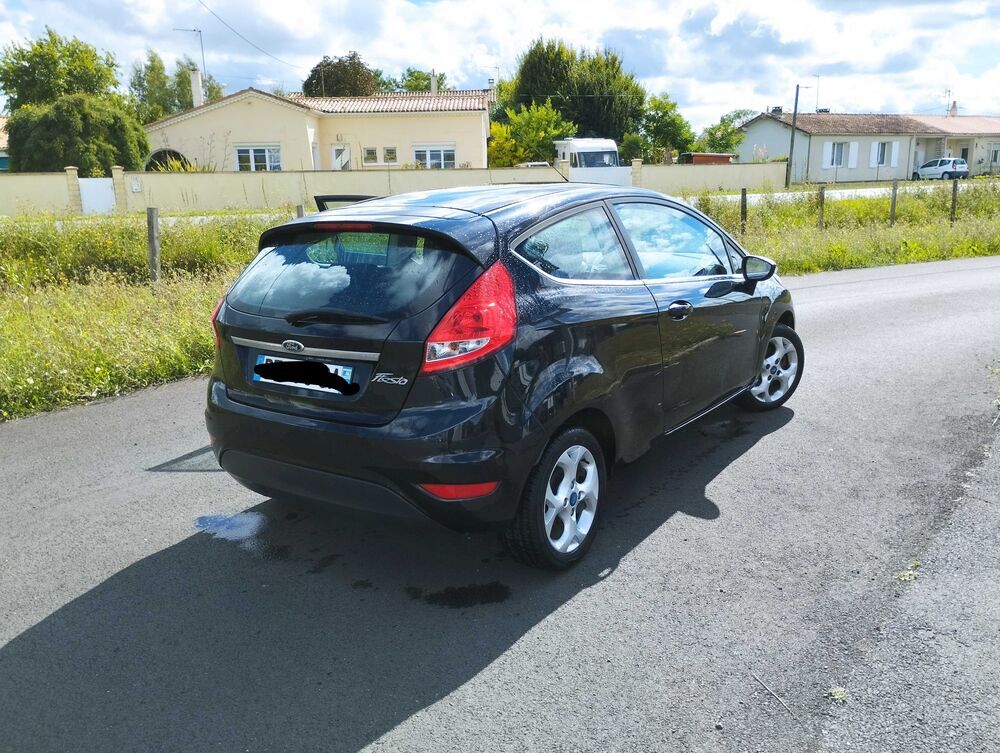 Fiesta 1.6 120 Ti-VCT Titanium 2010 occasion 17300 Rochefort