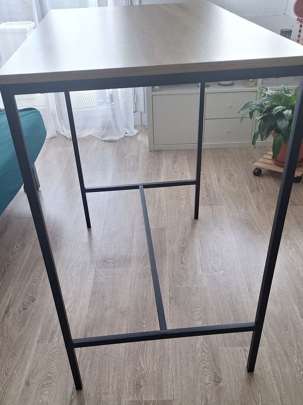 Table haute et 4 chaises Meubles