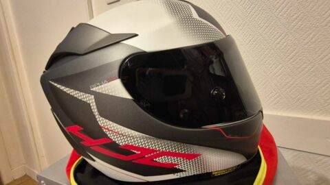 Pi&egrave;ces et &eacute;quipements Moto - Scooter - Quad Casques - v&ecirc;tements moto  occasion N&icirc;mes 30000