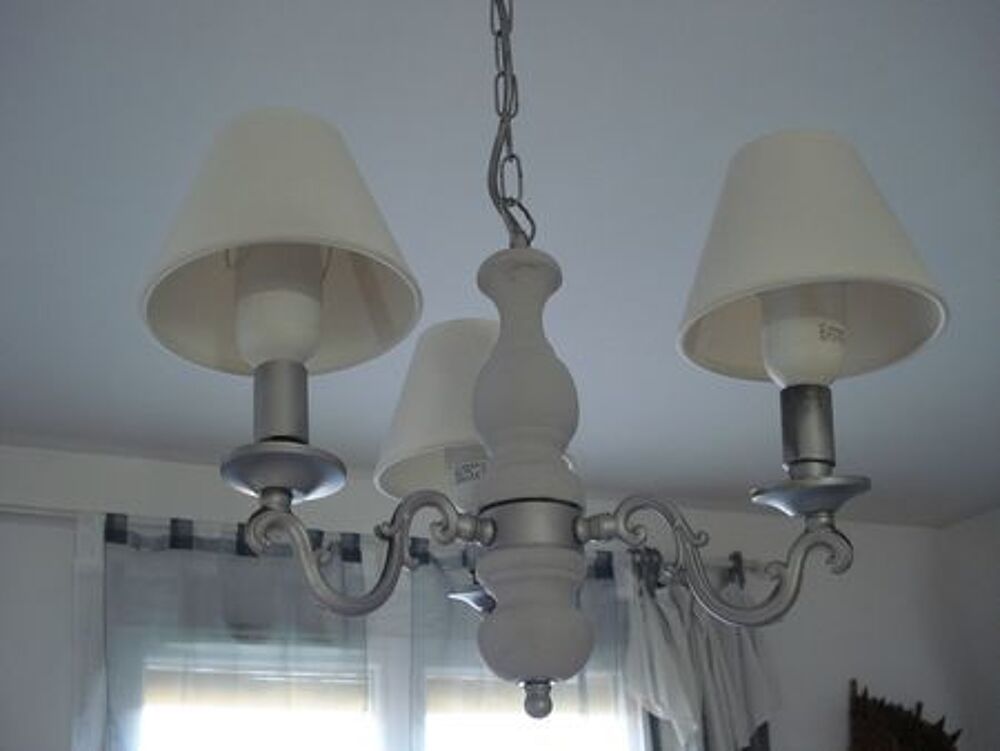 Ancien lustre 4 feux en bois sculpt&eacute; d&eacute;but XX&egrave;me s 