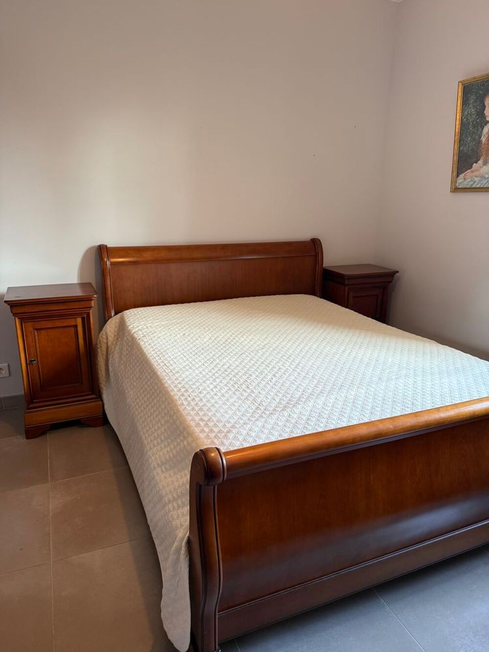 Chambre &agrave; coucher. Meubles