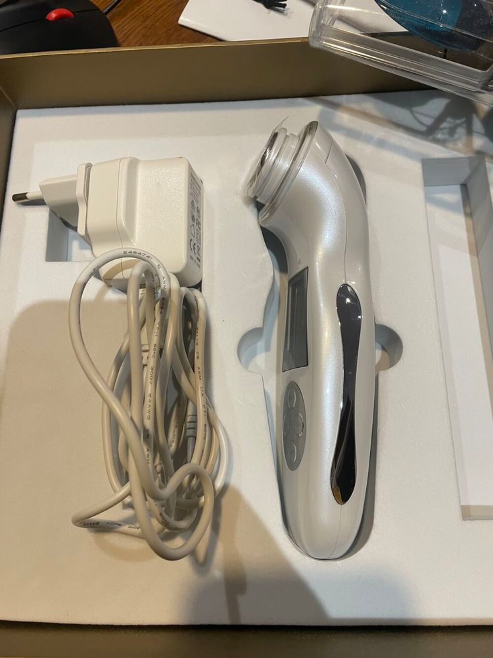 Opatra - Appareil Dermisonic London - anti age 
Electroménager