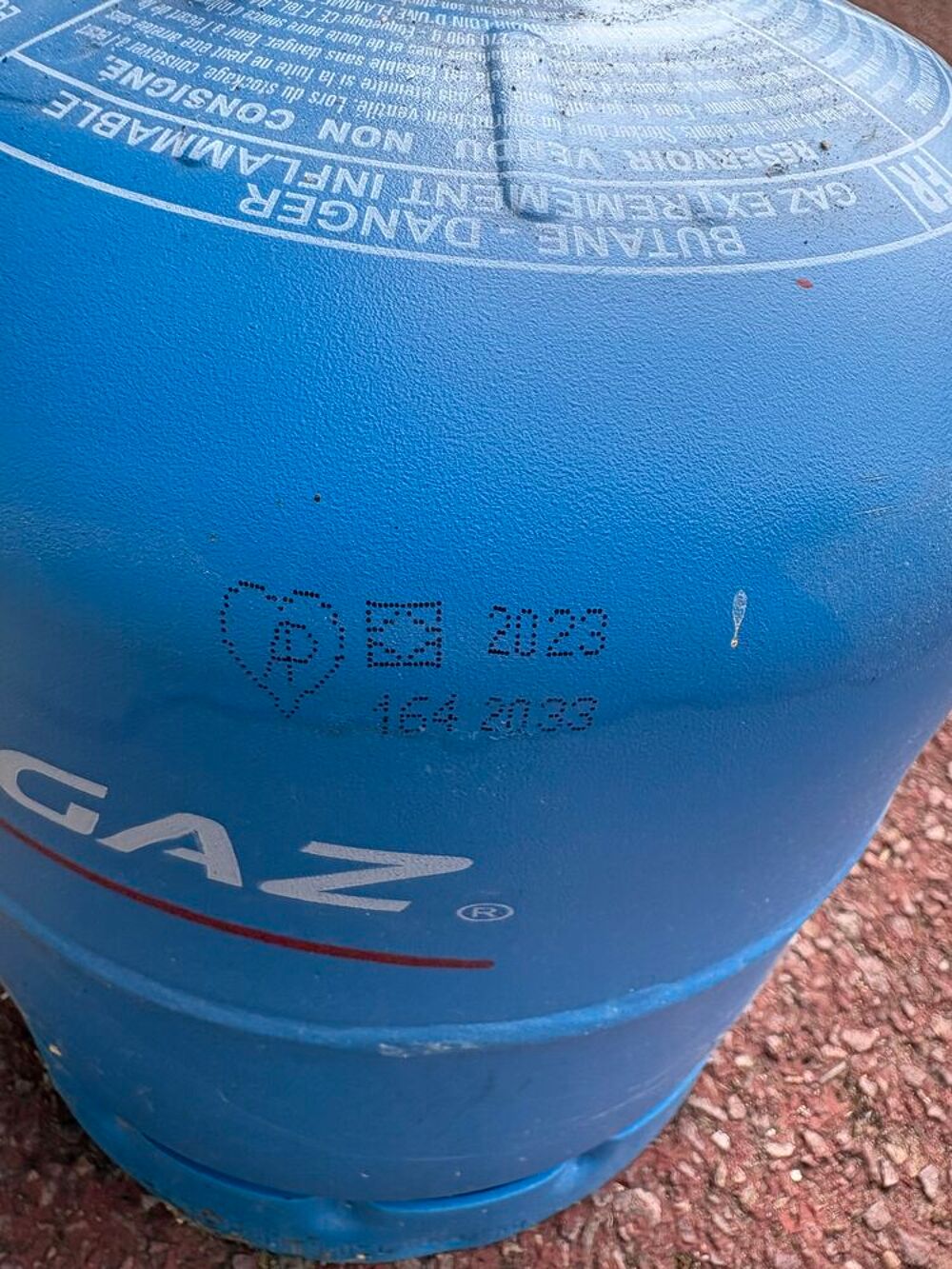 Bouteille Campingaz R907 2,75 kg ? avec gaz ? camping / van Bricolage