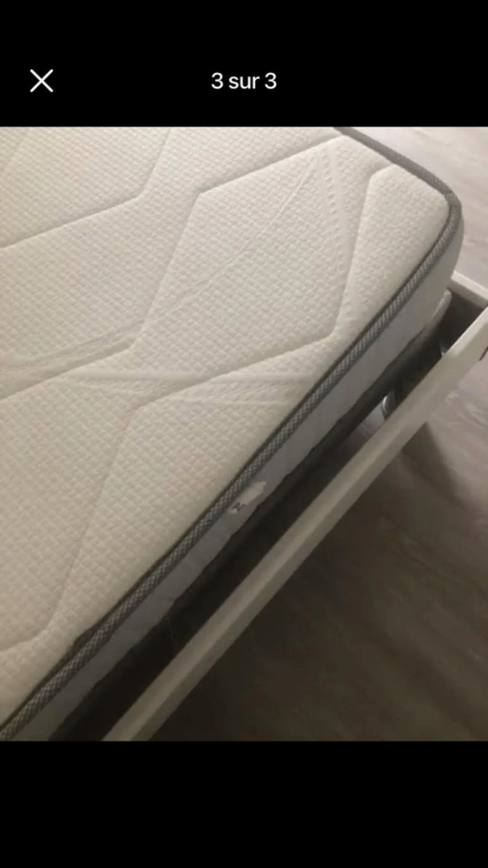 Lit entier sommier + matelas + contour de lit Meubles