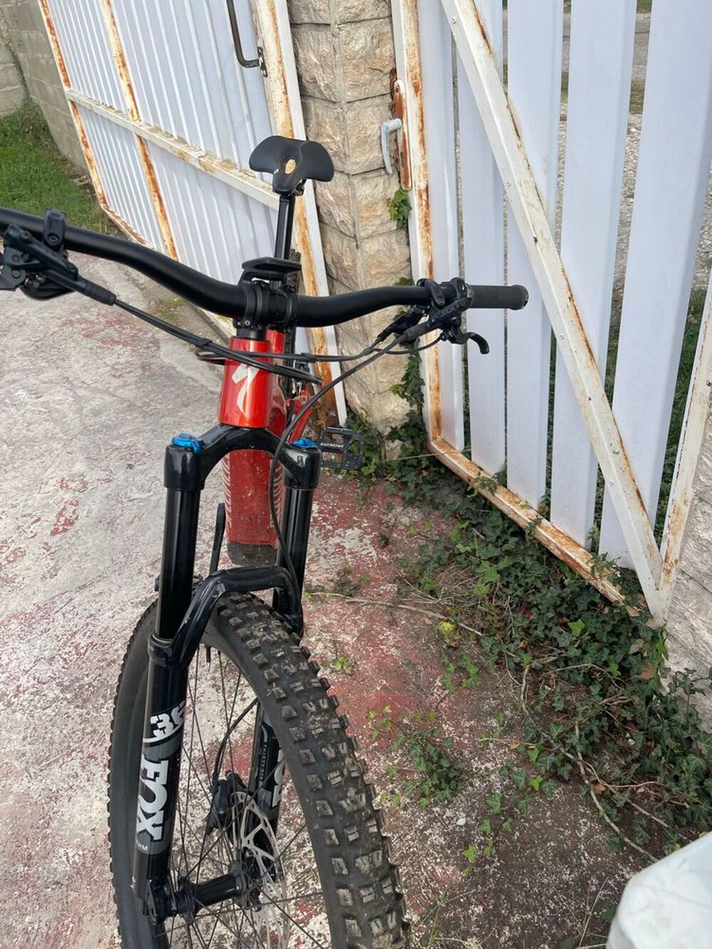 vtt &eacute;lectrique specialized turbo levo Vlos