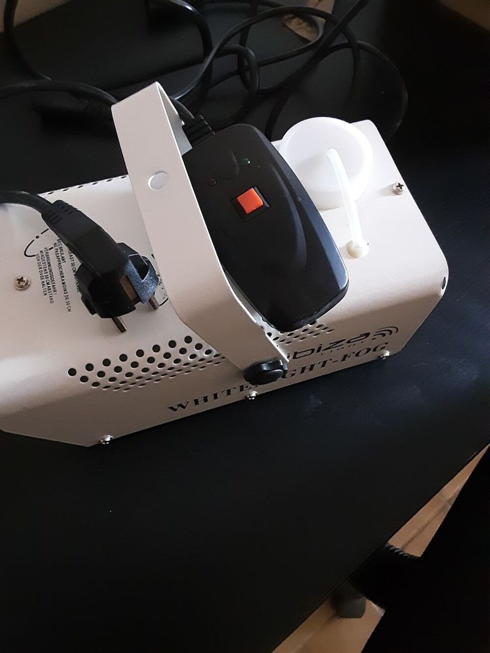 Mat&eacute;riel dj portique, jeux de lumi&egrave;re et autres Instruments de musique