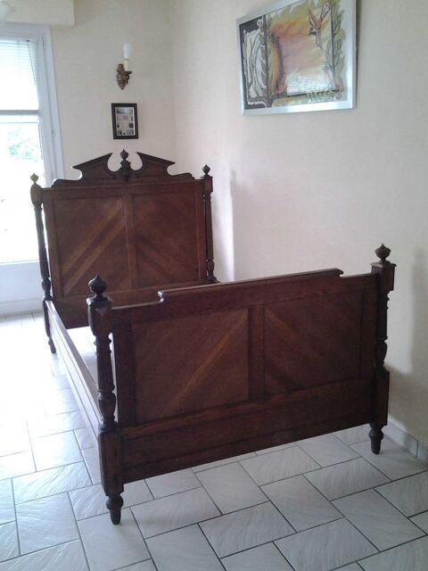 tour de lit style Louis  Xvi t.b.e. peut  étre transformer en cosy Châteaubriant (44)