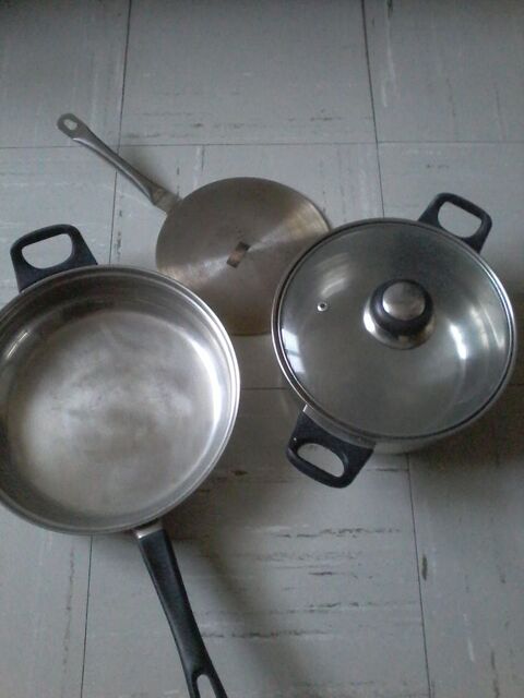 Lots  1 faitout  pour  gaz  avec  chauffe  plat   inox 20 Tourcoing (59)