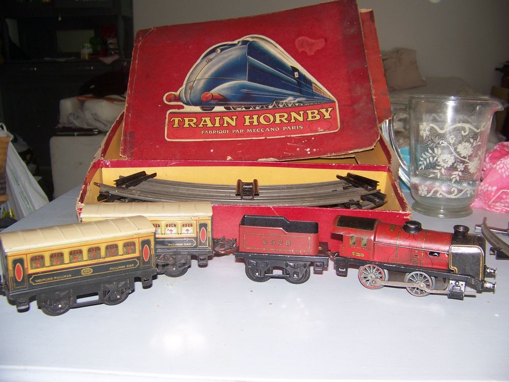 TRAIN ANCIEN MINIATURE 