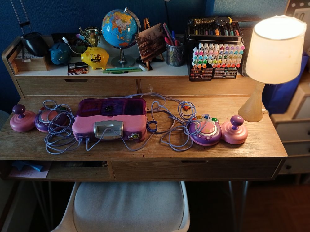 CONSOLE DE JEU VID&Eacute;O V.SMILE + 7 JEUX Consoles et jeux vidéos