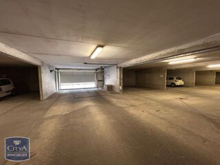 Parking / Garage à vendre 13 m²