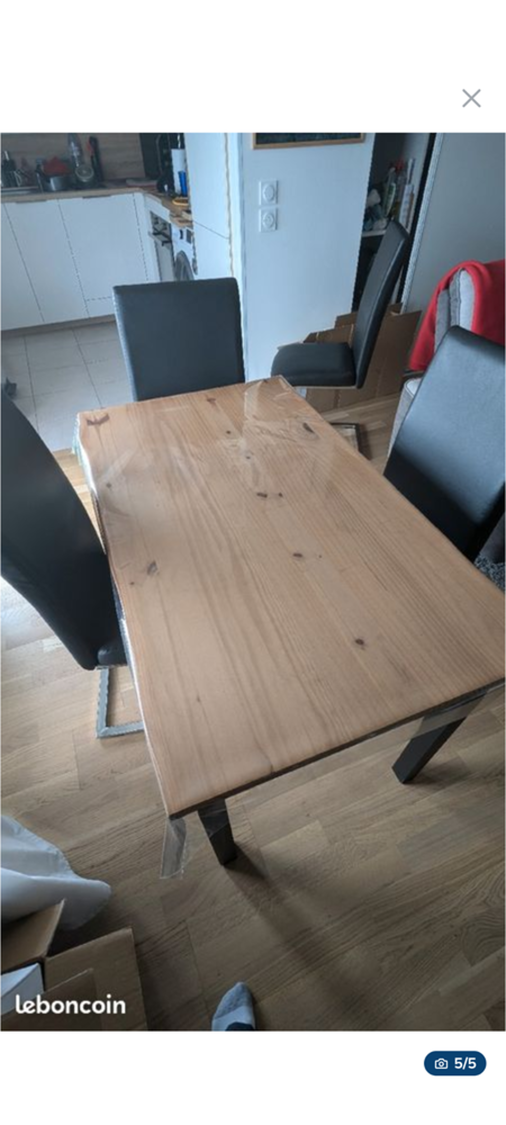 Table bois massif et chaise simili cuir Meubles