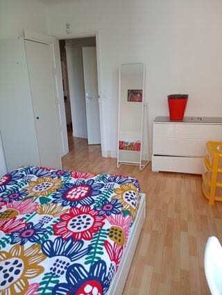  Chambre � louer 4 pi�ces 15 m� Paris