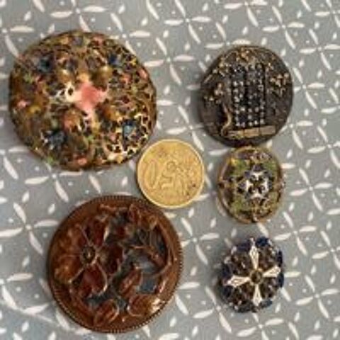 lot, cinq boutons ancien 50 La Suze-sur-Sarthe (72)