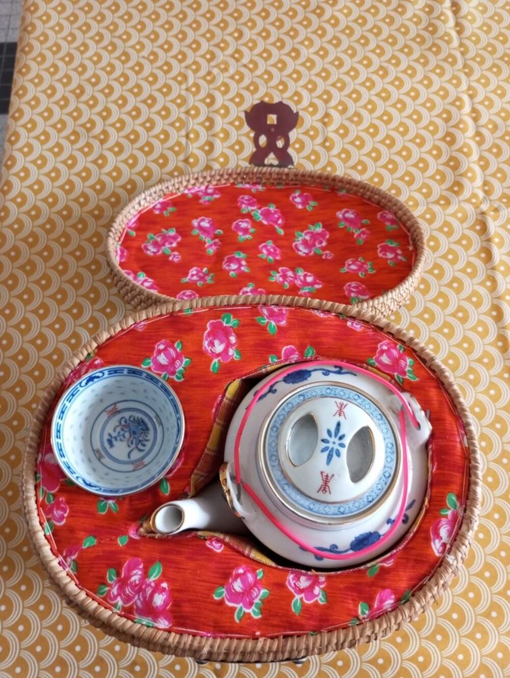 th&eacute;i&egrave;re chinoise avec panier osier Cuisine