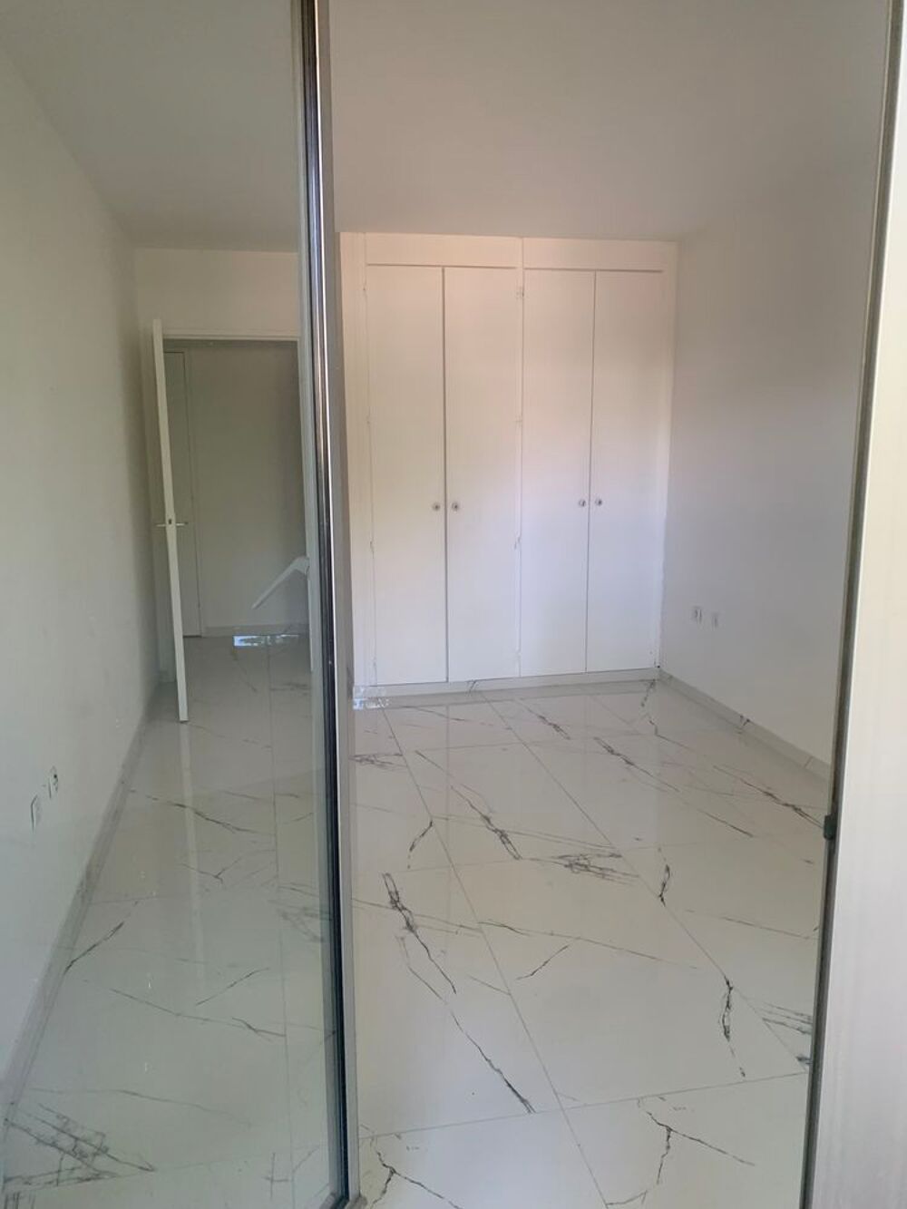 Location Appartement Appartement 2 pièces 50m2 avec terrasse et jardin privé Fontainebleau