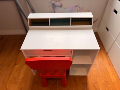 Bureau enfant Verbaudet + chaise
39 Clermont-Ferrand (63)