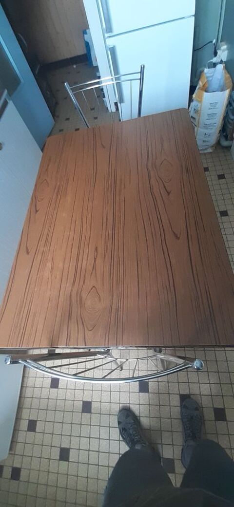 Table cuisine formica marron 30 Bagnères-de-Bigorre (65)