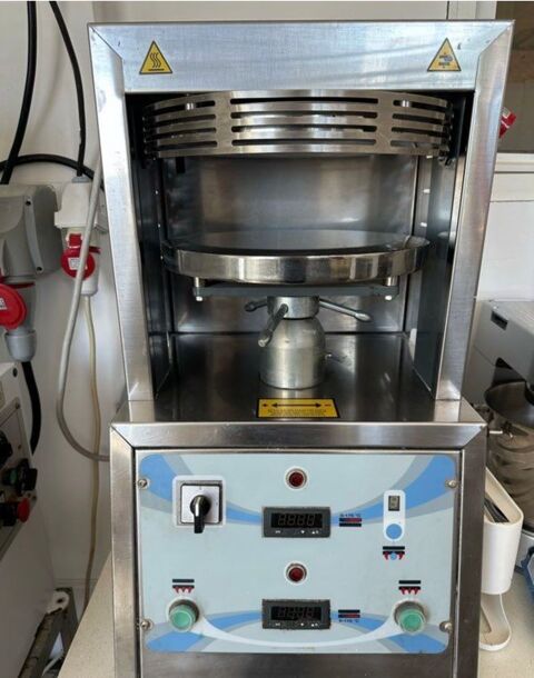 Presse &agrave; pizza PF 33 chauffante - Excellent &eacute;tat 850 02700 Tergnier