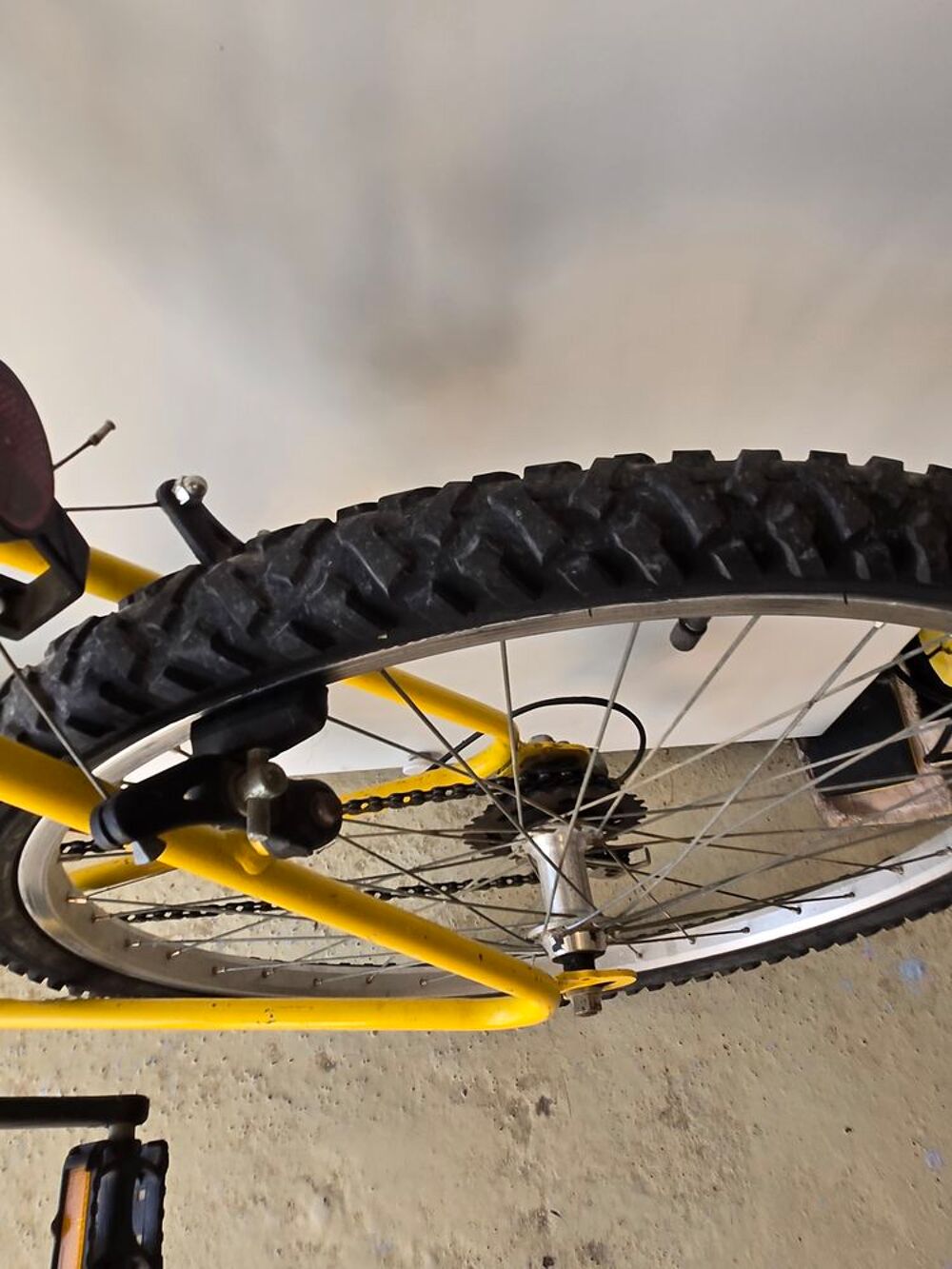 V&eacute;lo peugeot jaune 24 pouces Vélos