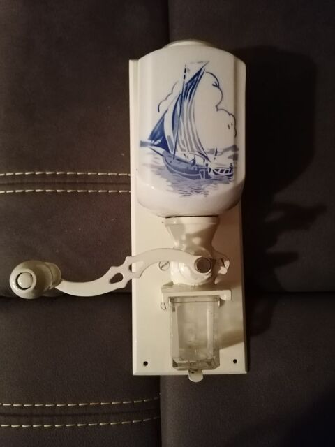 Ancien moulin  caf mural en acier tremp 50 Bezons (95)