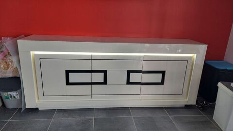 Salle � manger 300 Pompignan (82)