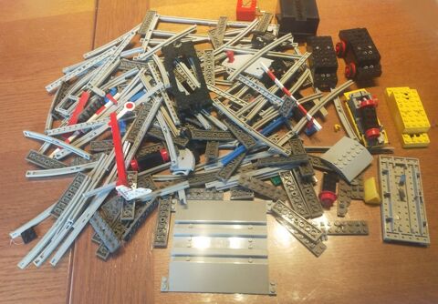 rails & supports pour circuit train LEGO
10 Mirecourt (88)