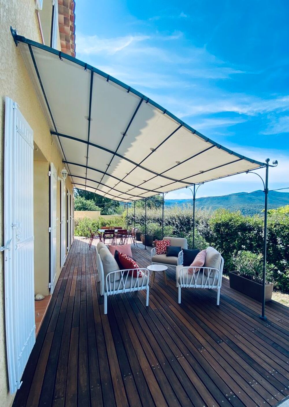 � vendre  Villa Saint-Zacharie (83640)