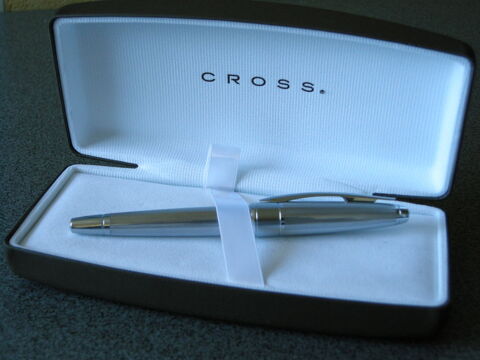 Stylo plume CROSS apog�e, plume or. 100 �pinay-sur-Seine (93)