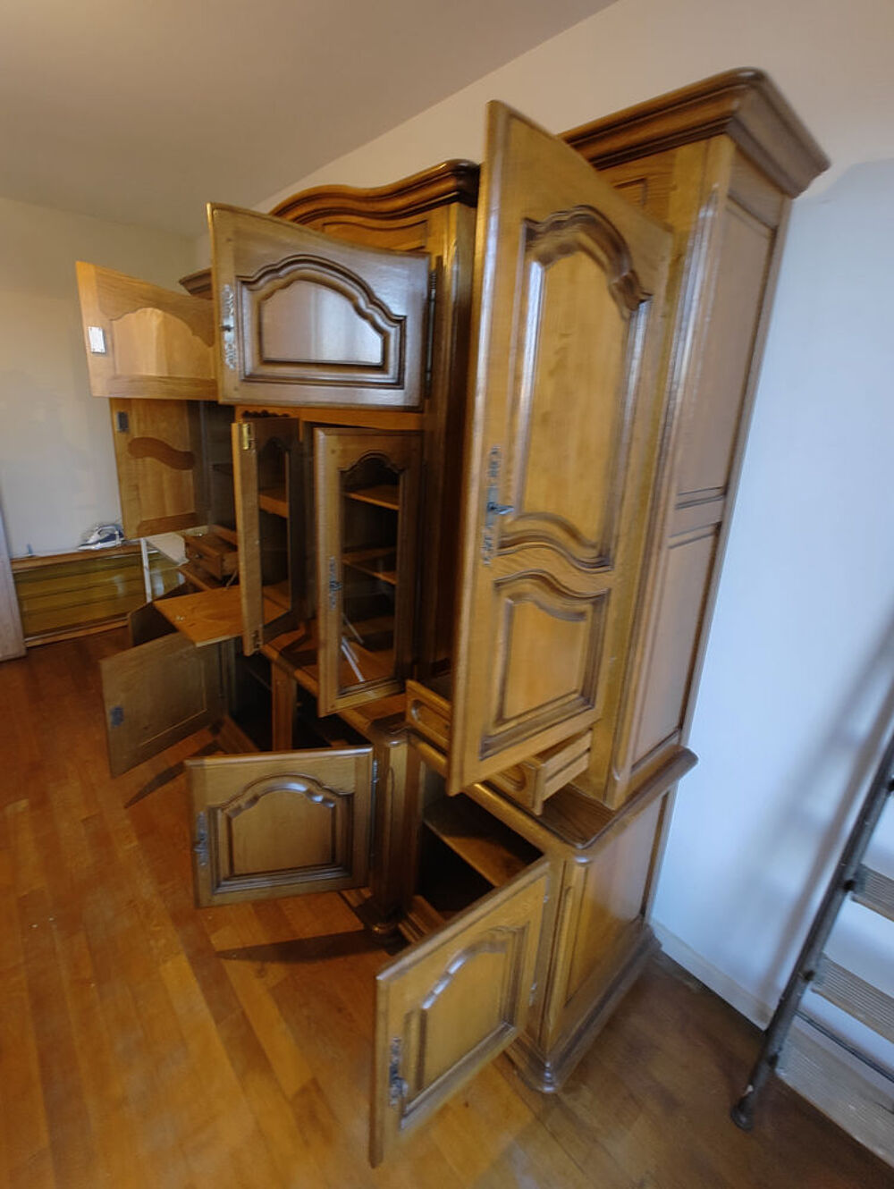 Grand vaisselier Armoire de salon en ch&ecirc;ne Meubles