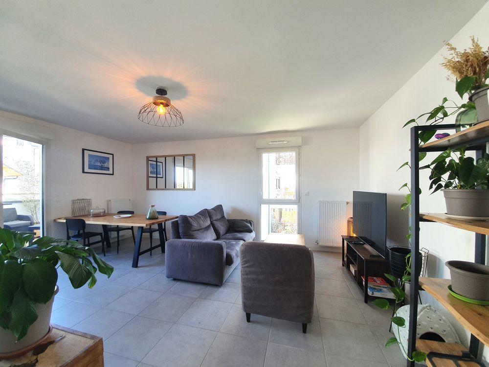 Vente Appartement Bel appartement T4 Duplex + stationnements privatifs Bons-en-chablais