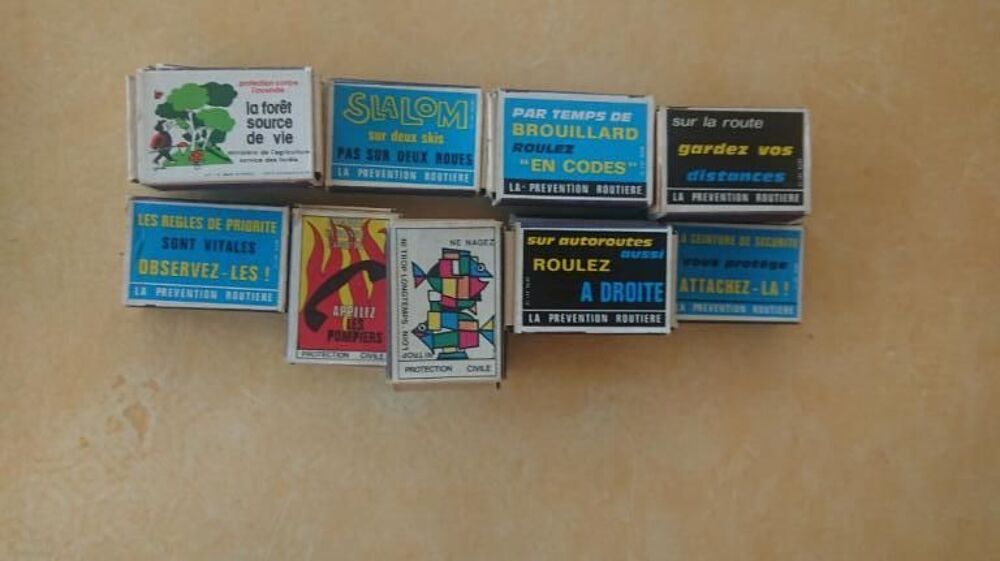 Collection de boites d'allumettes 
