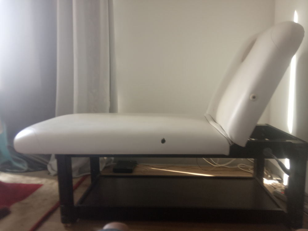 Table de massage Meubles