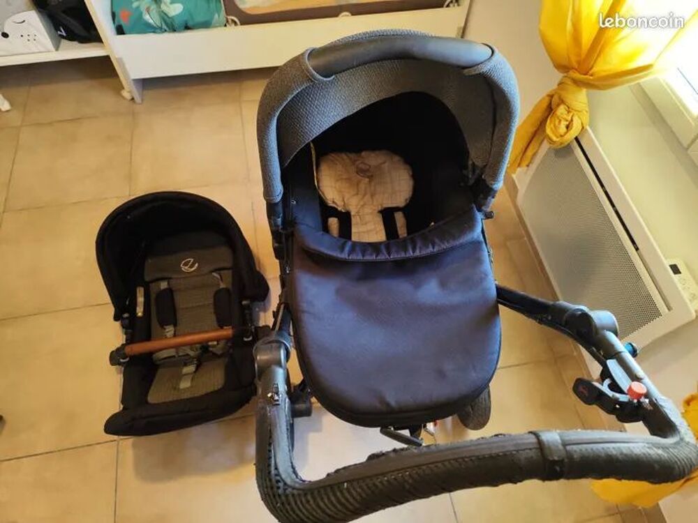 Poussette excellent &eacute;tat Pu�riculture