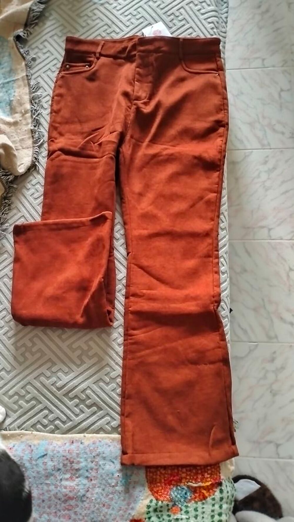 Pantalon flare en velours c&ocirc;tel&eacute; Vêtements