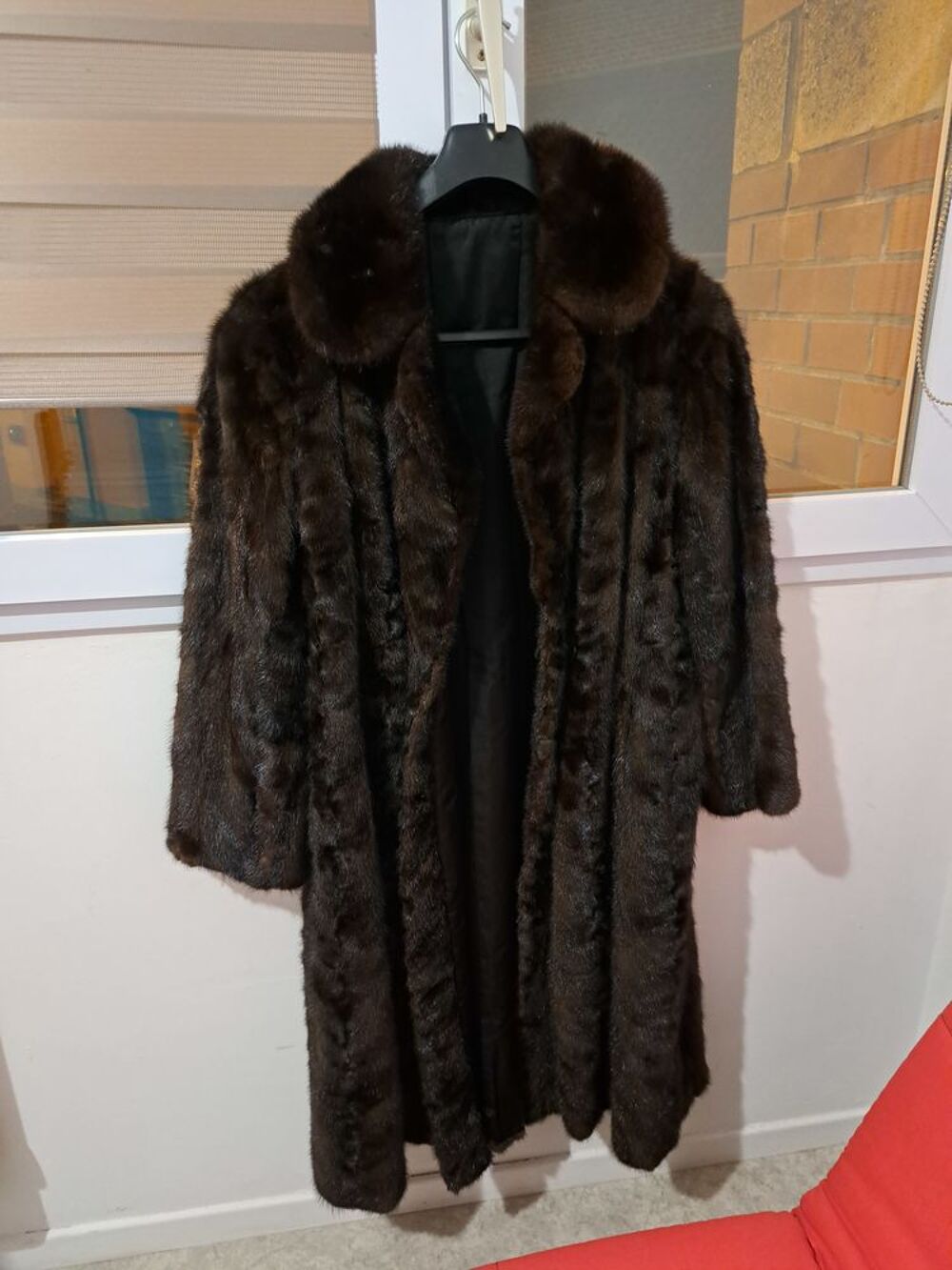 Visons noirs manteaux Vêtements