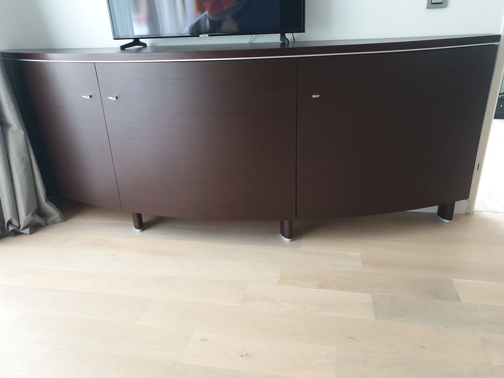 BAHUT ARRONDI BAS CHENE FONCE -CROZATIER+ 6 CHAISES Meubles