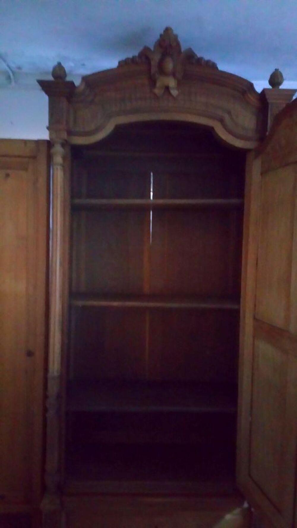ANCIENNE ARMOIRE AVEC MIROIR Meubles