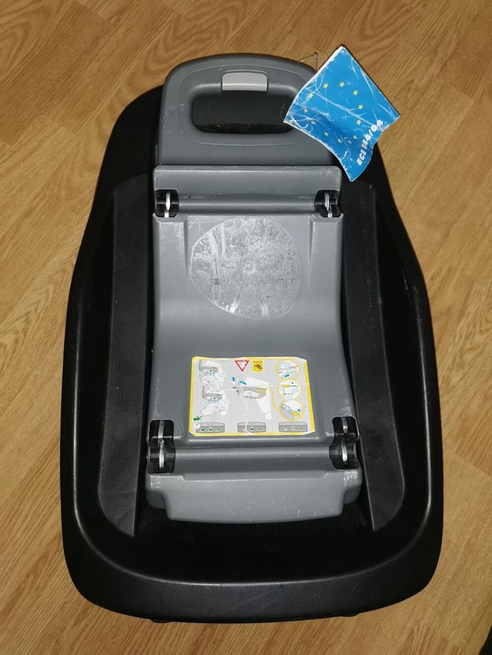 Base isofix family fix bebe confort Puriculture