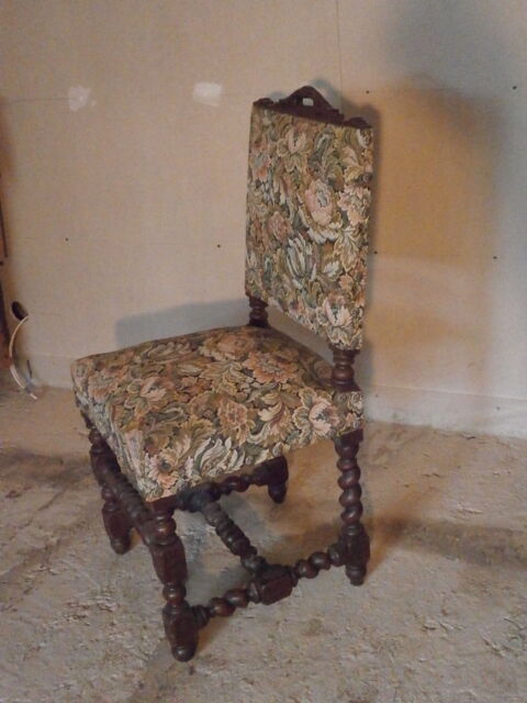 Chaises Louis XIII 0 Bonnières-sur-Seine (78)