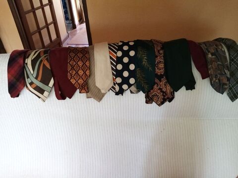 Lot de cravates 80 Sidiailles (18)