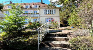  Maison  vendre 8 pices 222 m