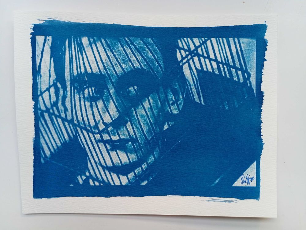 Photographie en Cyanotype, Proc&eacute;d&eacute; Photographique 1842, Bleu de Prusse, "Tourments", 20,8cm/16,5cm, &eacute;tat neuf sans encadrement Décoration