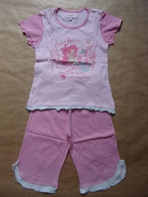 Lot de vtements en taille 5 ans 10 Montaigu-la-Brisette (50)