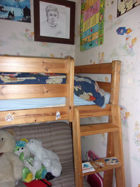 lit sur�lev� avec �chelle 90 Villars-les-Dombes (01)